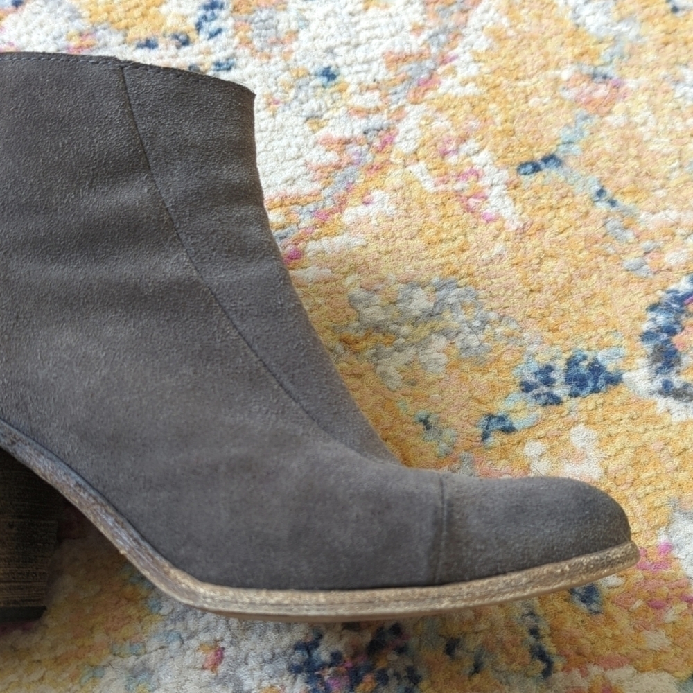 Hoss Intropia Classic Suede Leather Round Toe Block Heel Ankle Booties Gray 38 - Picture 10 of 16